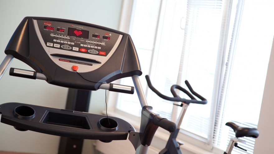 Cardiogerät im Fitnessraum